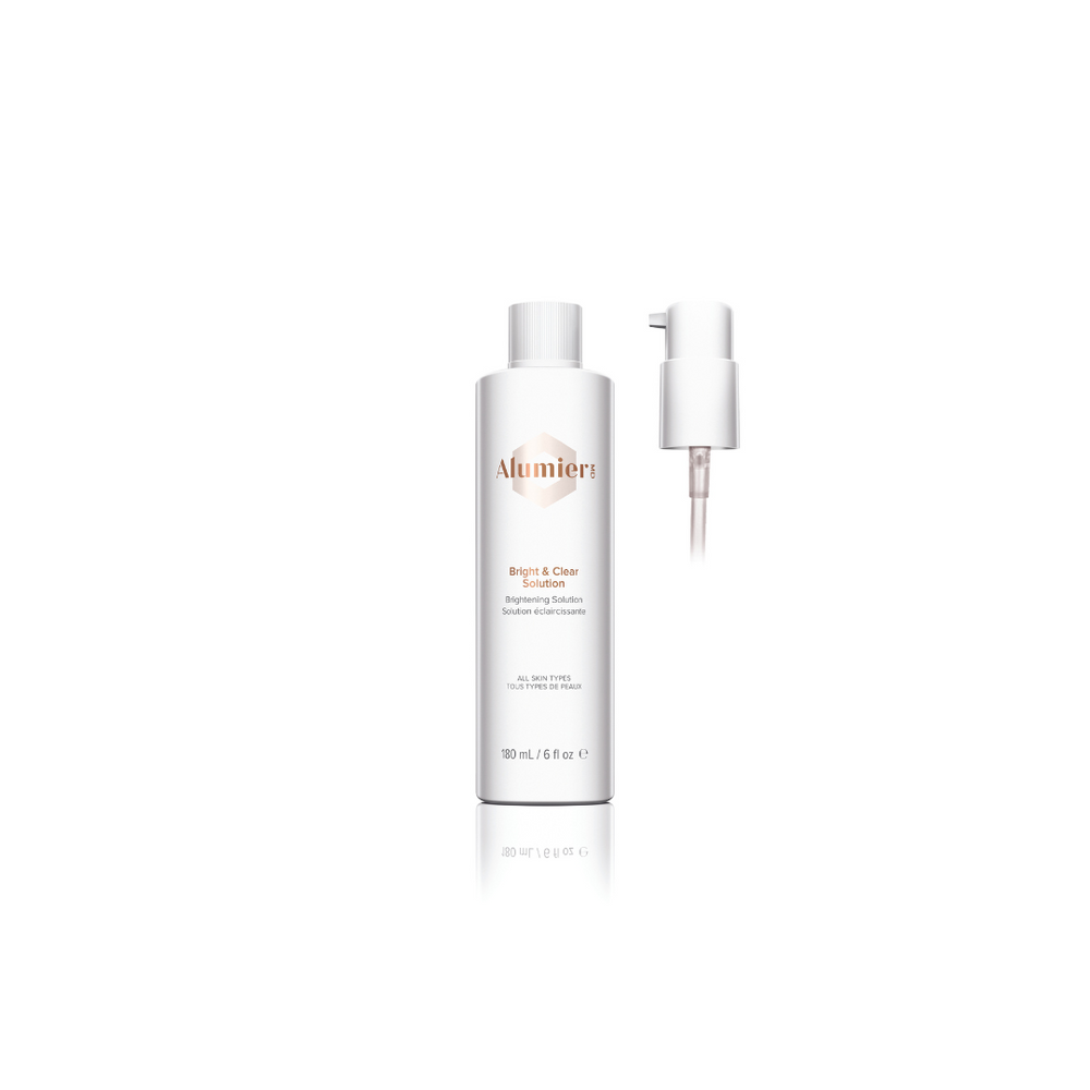 Bright & Clear Solution A refreshing skin conditioning solution that exfoliates cellular debris and refines skin complexion.